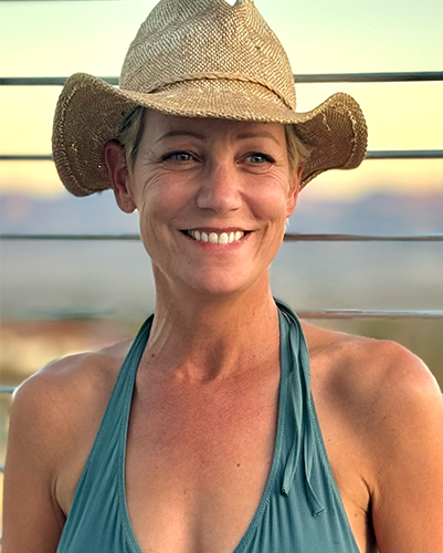 artist Teresa Fearis bio photo